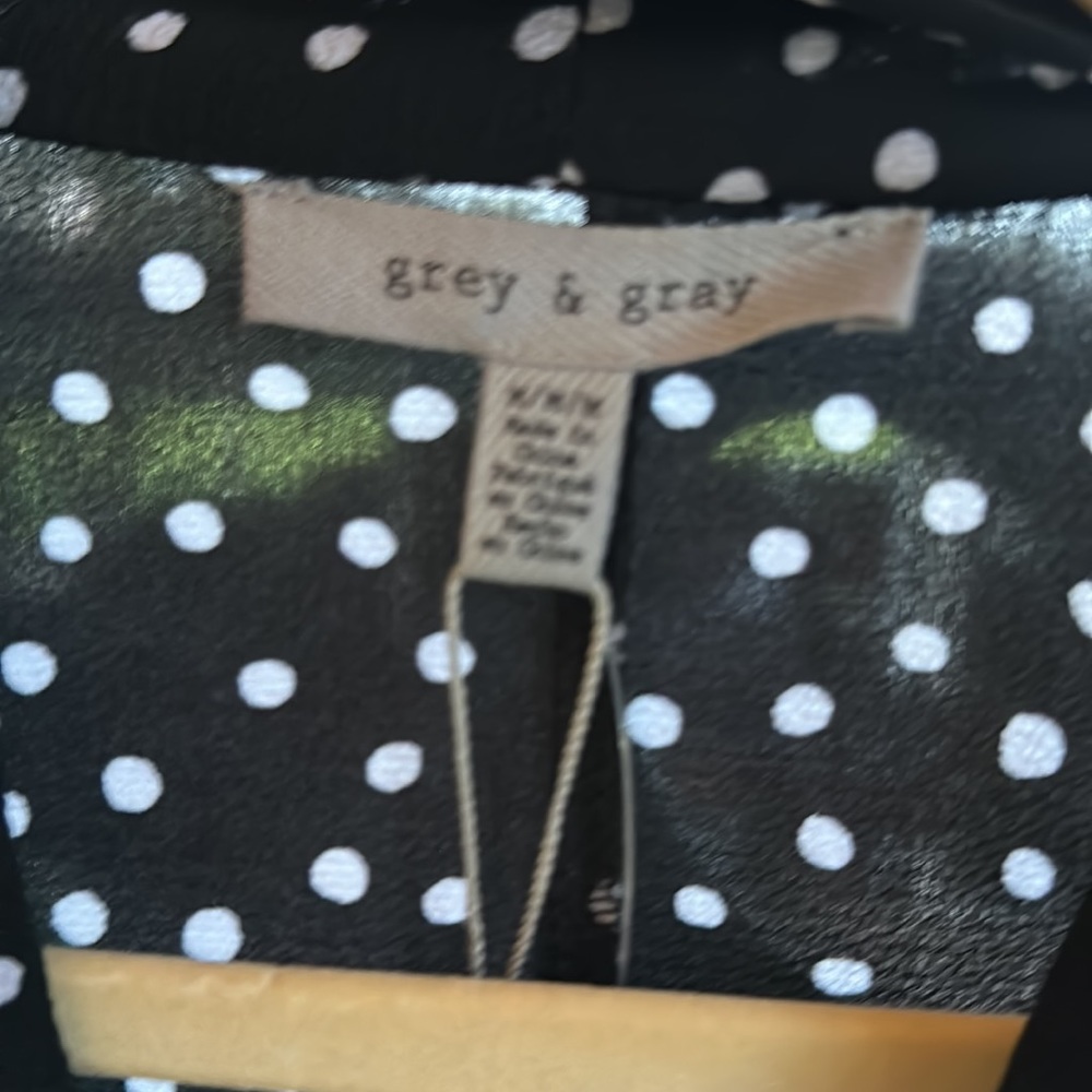 NWT Grey & Gray Black and White Polka Dot Blouse - Picture 3 of 6